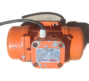 موتور ویبره بدنه پینکو مدل T2/200D ظرفیت ۲۰۰ کیلوگرم ۳۰۰۰ دور